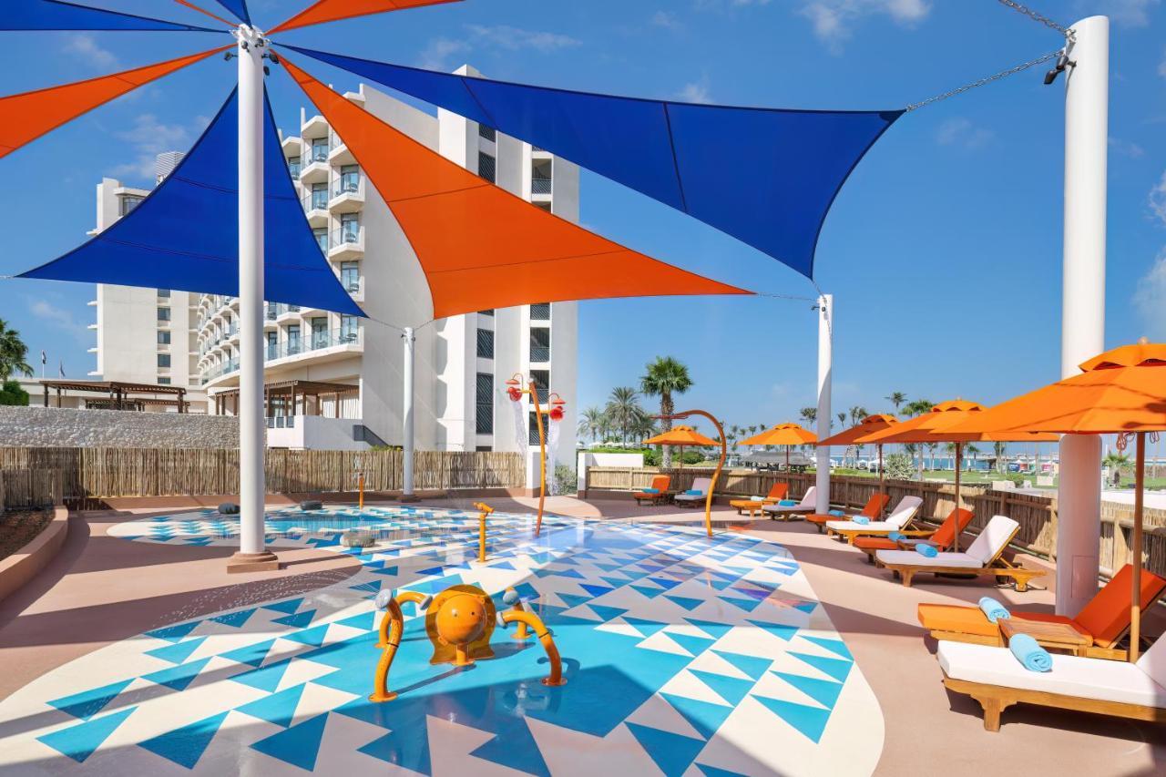 منتجع جيه ايه - فندق جيه ايه بيتش دبي المظهر الخارجي الصورة The beach club at the Hilton San Diego Bayfront